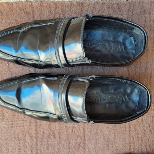 فروش کفش در حد نو