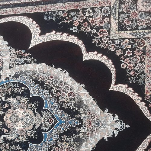 فرش ماشینی 12 متری زمینه سرمه‌ای اعیان