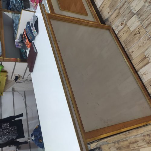 برای باز کردن بوتیک لباس بچه گانه تمام وسایل موجوده یکجا به فروش می‌رسد با کمترین قیمت  پاسخگویی از ساعت 16/00 تا 22/00 لطفاً در زمان مشخص شده تماس بگیرید