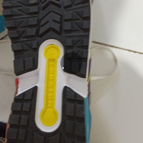 کفش کتونی زیبا مردونه