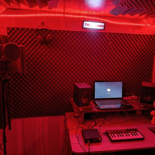 استودیو ضبط و تنظیم موسیقی