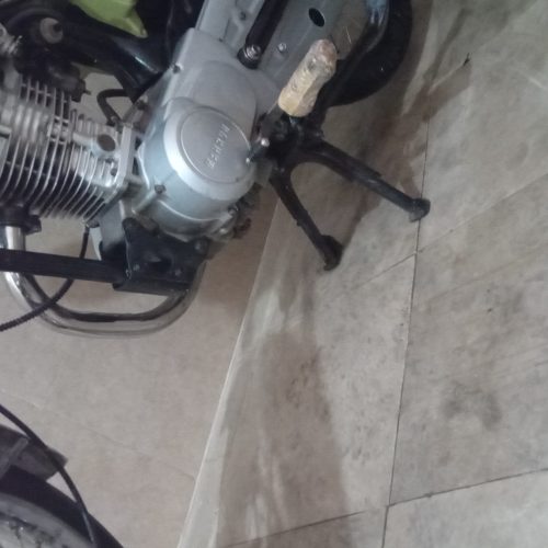 مدل83 هست ولی در حد 95 موتورش تازه تعمیره سلندر نور