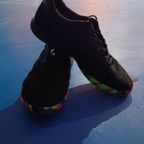 کفش اورجینال اصل فوتسال زیره خارجی