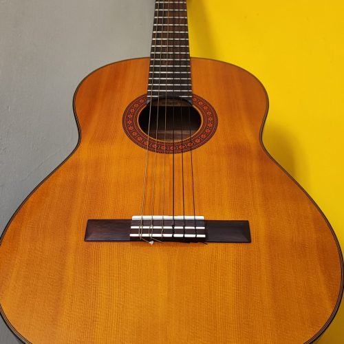گیتار Yamaha C70