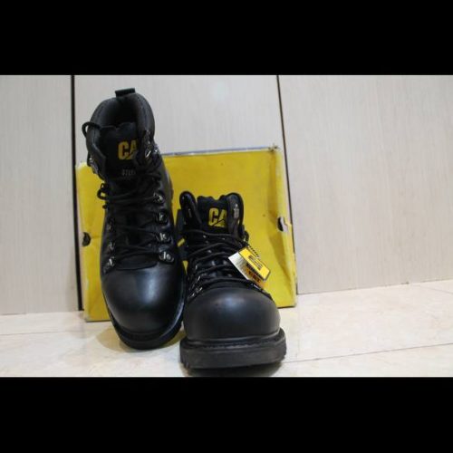 بوت پنجه فولادی کوهنوردی cat