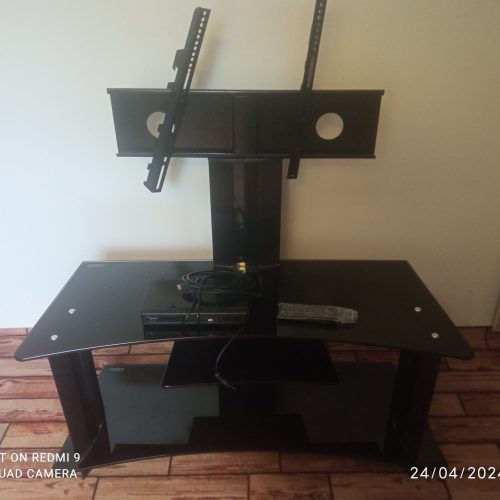 میز تلویزیون و دیجیتال