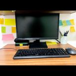 کیس و مانیتور