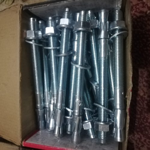 رول بولت هیلتی