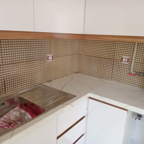 نصب کاشی وسرامیک وپله وبغل پله