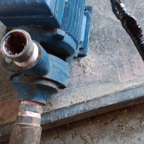 پمپ آب خانگی همراه با اتومات دیجیتال