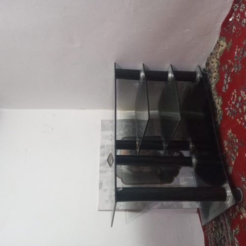 میزتلویزیون شیشه ای