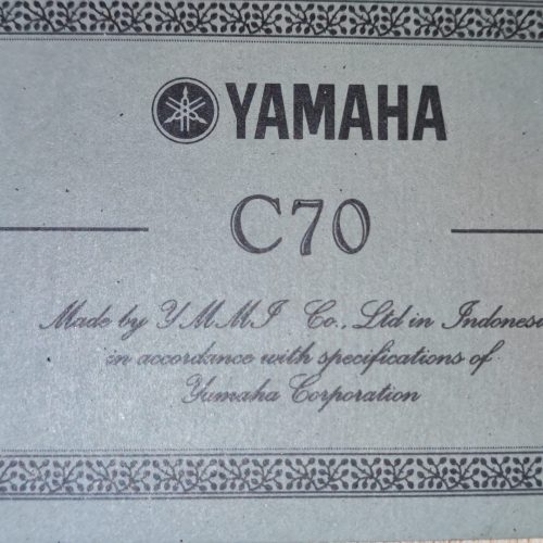 گیتار Yamaha C70