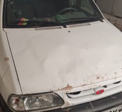 کاپوت سفید پراید
