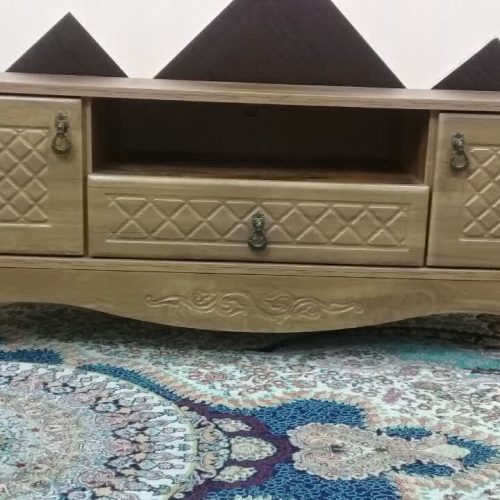 میز تلویزیون در حد نو