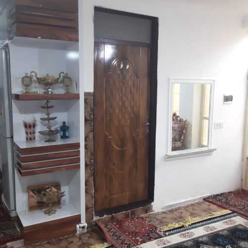 خانه فروشی در باغ معروف