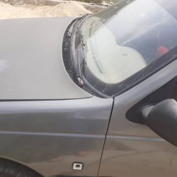 ماشین تازه موتوریش تعمیرشده فقط یه کاپوت وسقف رنگ میخواد