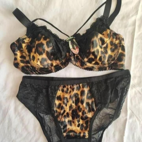 لباس زیر زنانه