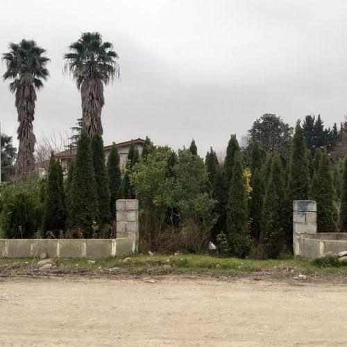 زمین موقعیت بسیار عالی