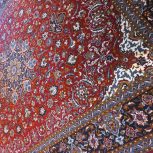 فرش قدیمی خوش رنگ در حد نو