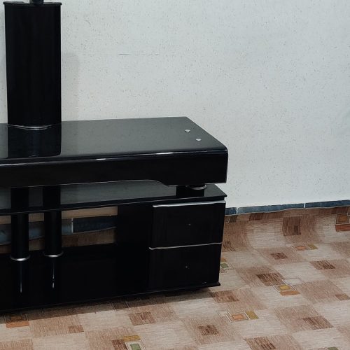 زیر تلویزیون