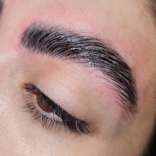 لیفت و لمینیت ابرو با تخفیف ویژه