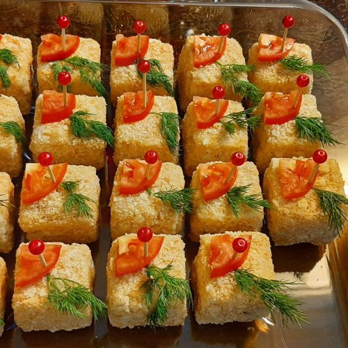 سفارش غذا خونگی و فینگرفود.لازانیا و فست فود و کیک و دسر…پیج اینستا:g.hanifood