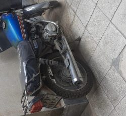 یک دستگاه موتور سیکلت مدل 86