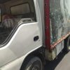 یک دستگاه کامیونت آمیکو مسقف فلزی