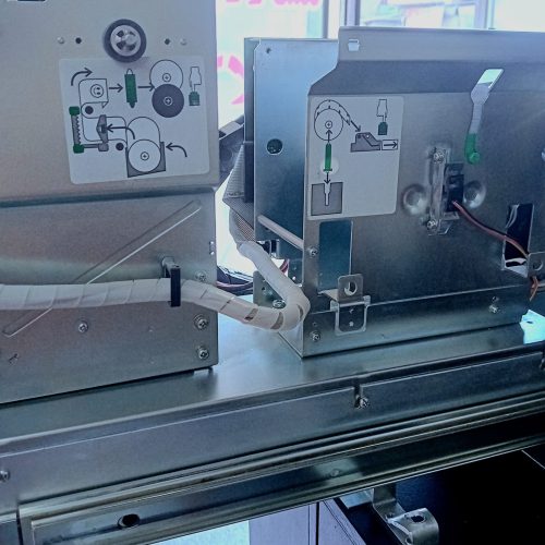 یک دستگاه خودپرداز بانک شهر در حد نو سالم