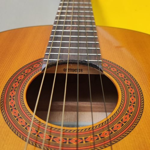 گیتار Yamaha C70