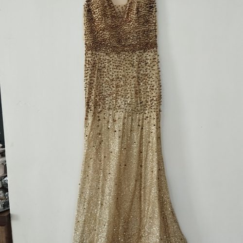 تعدادی لباس زنانه