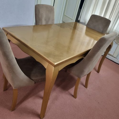 میز ناهار خوری
