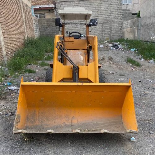 مینی لودر کمر شکن