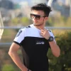دنبال کار میگردم