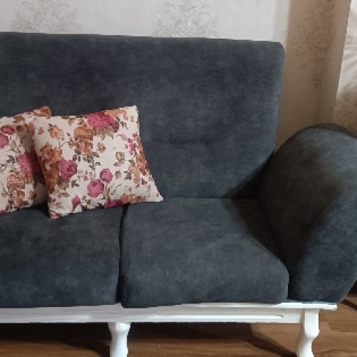 مبل راحتی تمیز وسالم