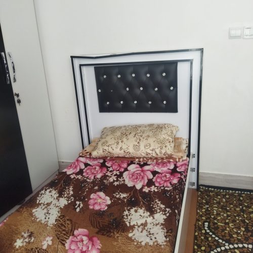 تخت و خواب درحد صفر همراه تشک