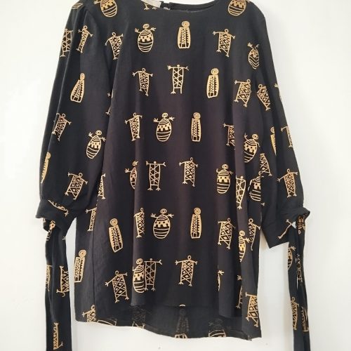 تعدادی لباس زنانه