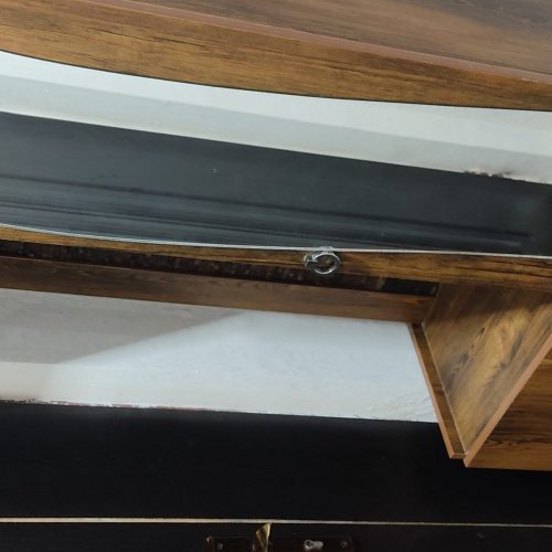 تمامی وسایل ها درحد نو هست