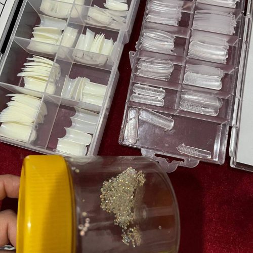 لوازم کاشت ناخن