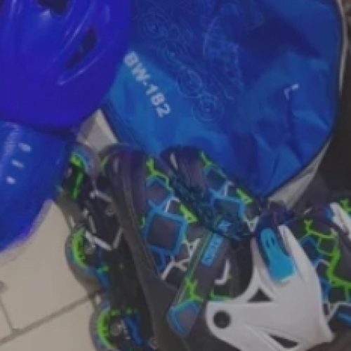 اسکیت چهار چرخ مناسب بازی کردن تفریح کردن حرکات های اصلاحی زدن