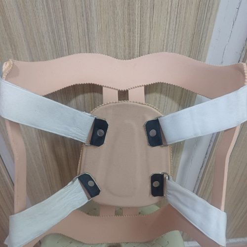 کمربند مخصوص کسایی که عمل جراحی کمر انجام دادن