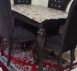 میزناهار خوری