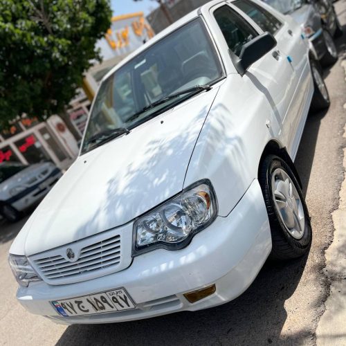 ماشین در حد بدون رنگ بدون نقطه