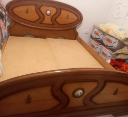 تخت و دراور