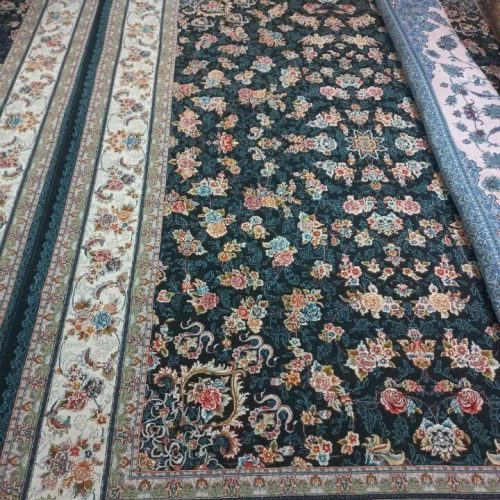 یک جفت فرش سورمه ای