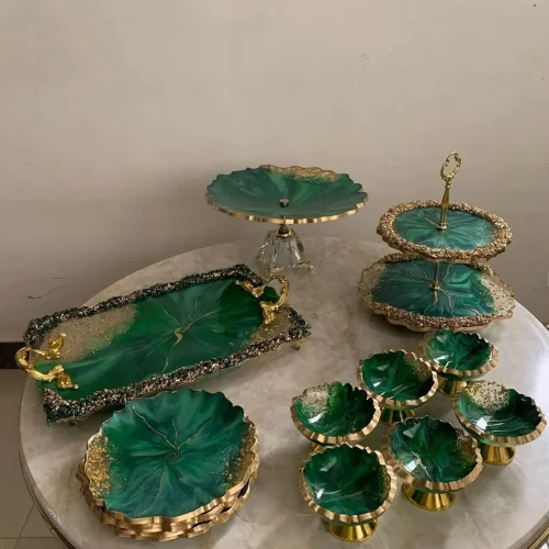 ظروف پذیرایی رزینی و ساعت های لوکس رزینی