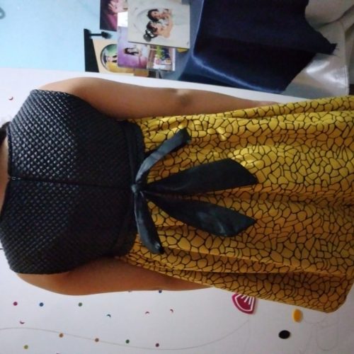 4 دست لباس دخترانه مرتب و تمیز فقط یکی دو بار پوشیده شده