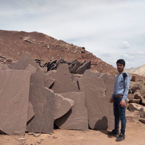 فروش عمده انواع سنگ های لاشه مالون ورقه ای و رودخانه ای مستقیم از معدن های مختلف ارسال در هر نقاط ایران تماس حاصل فرمایید  عمده فروش سنگ سنگ لاشه