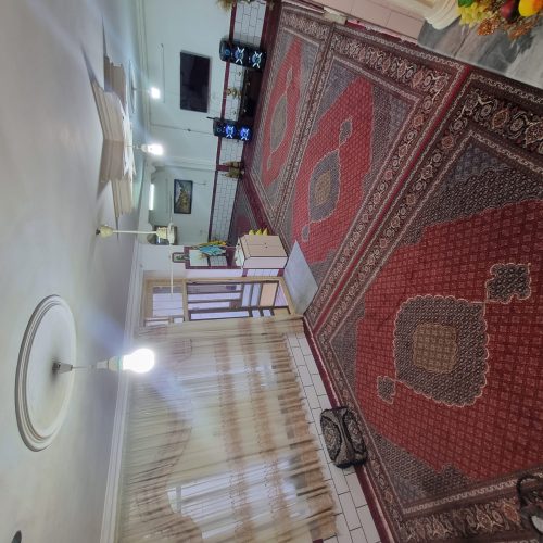 دارای حیاط،انباری،نورگیر عالی