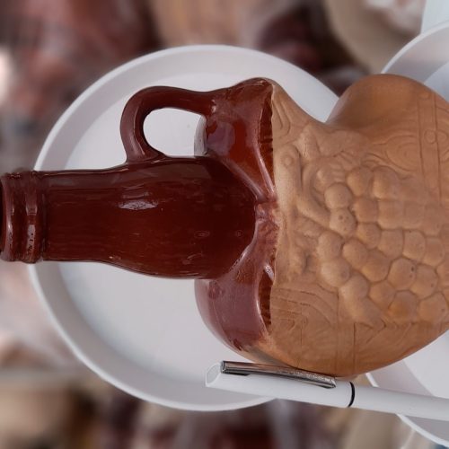 بطری آب سفالی